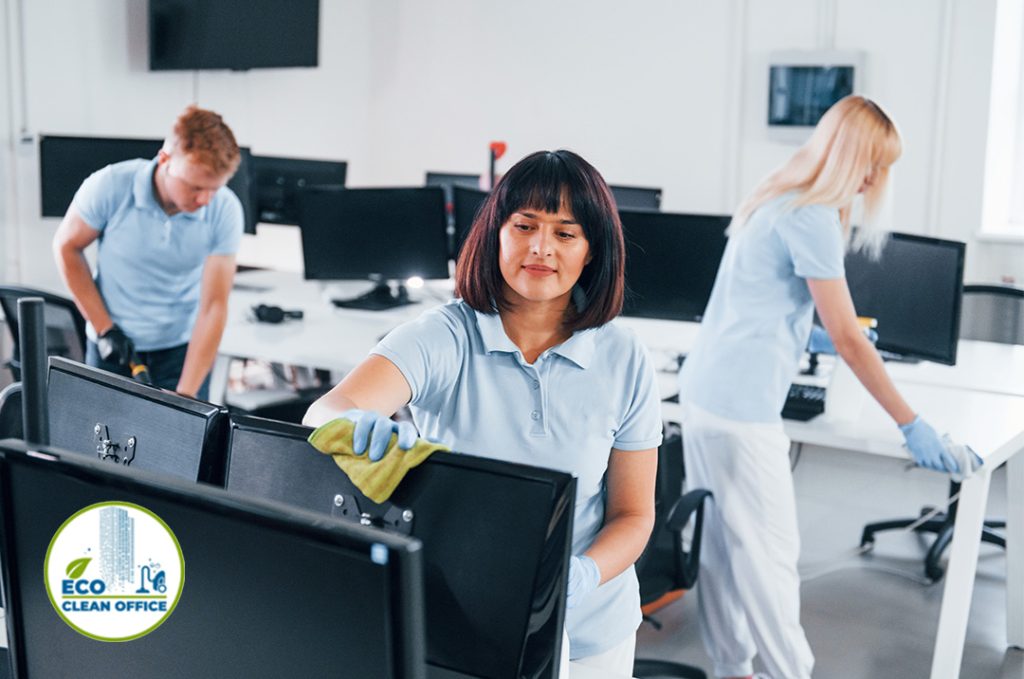 Pros & Cons of office cleaning